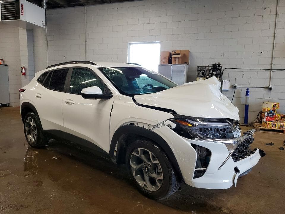 2025 CHEVROLET TRAX 1LT 4