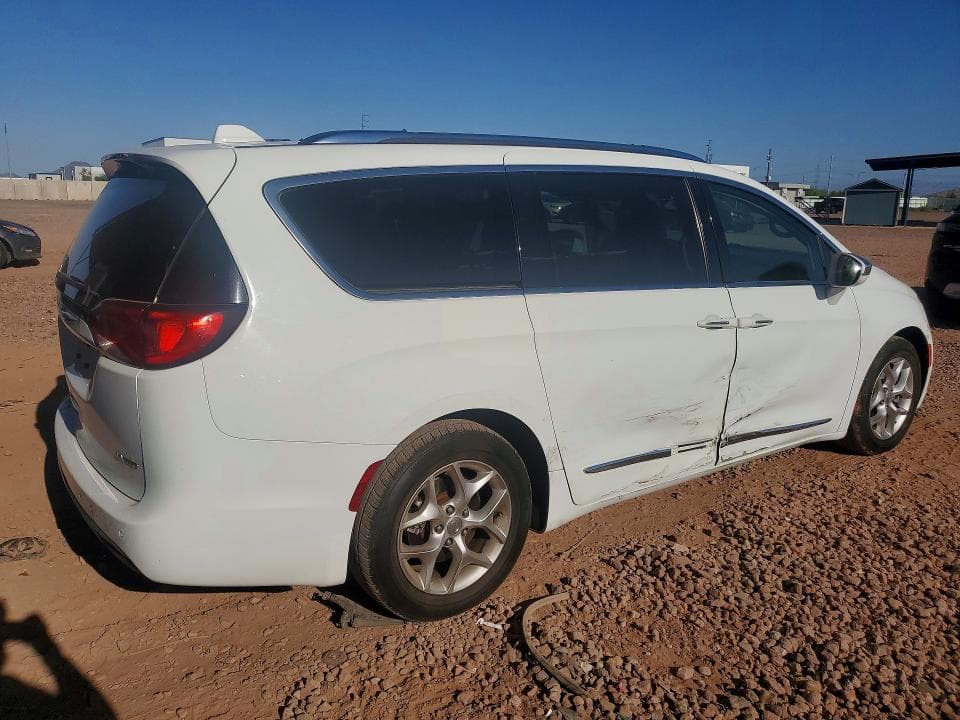 2019 CHRYSLER PACIFICA LIMITED 3