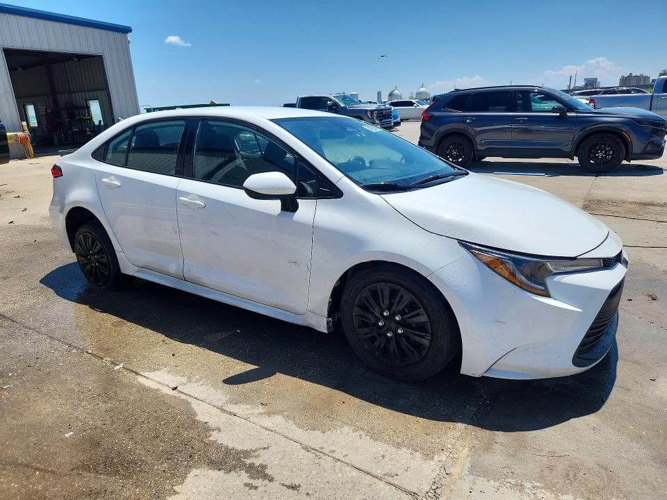 2023 TOYOTA COROLLA LE 4
