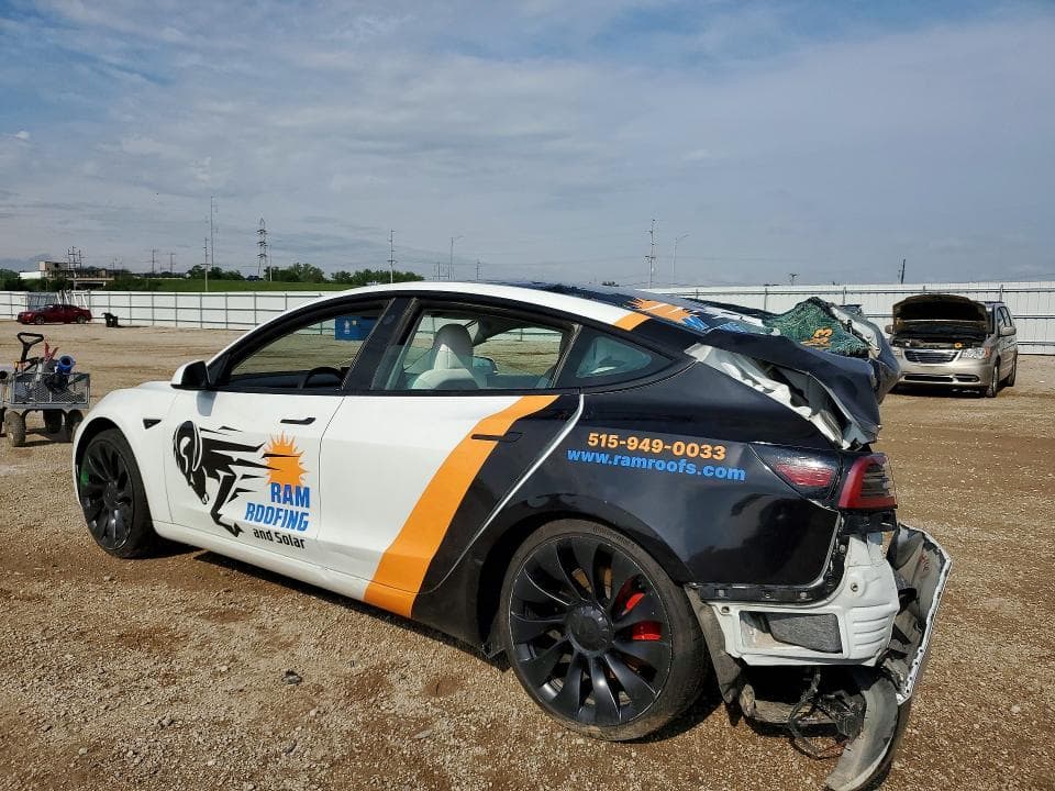 2023 TESLA MODEL 3 2
