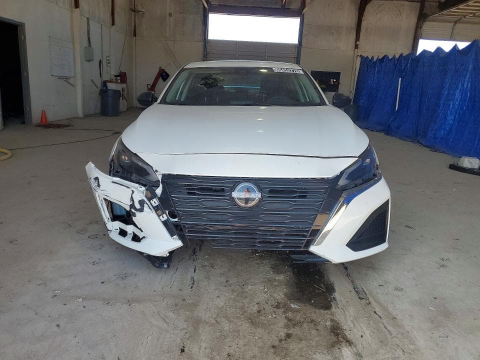 2025 NISSAN ALTIMA SV 5
