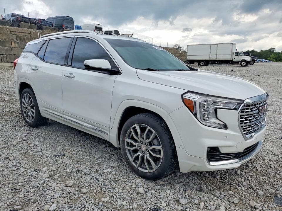 2023 GMC TERRAIN DENALI 4