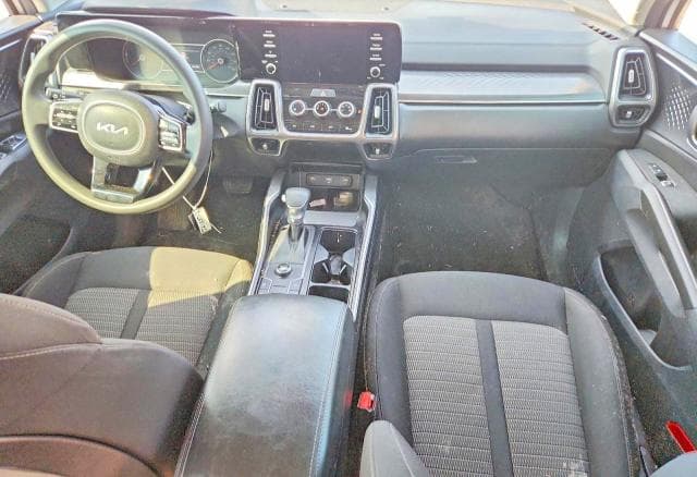 2023 KIA SORENTO LX 8