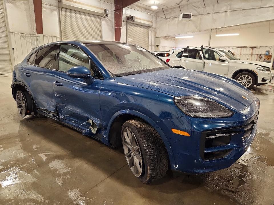 2024 PORSCHE CAYENNE COUPE 4
