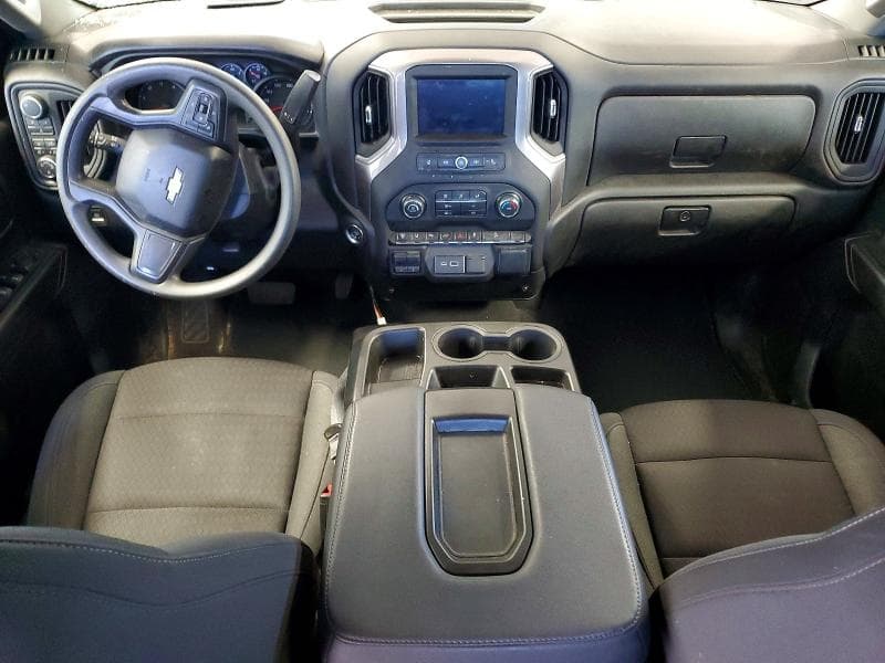 2024 CHEVROLET SILVERADO K2500 CUSTOM 8
