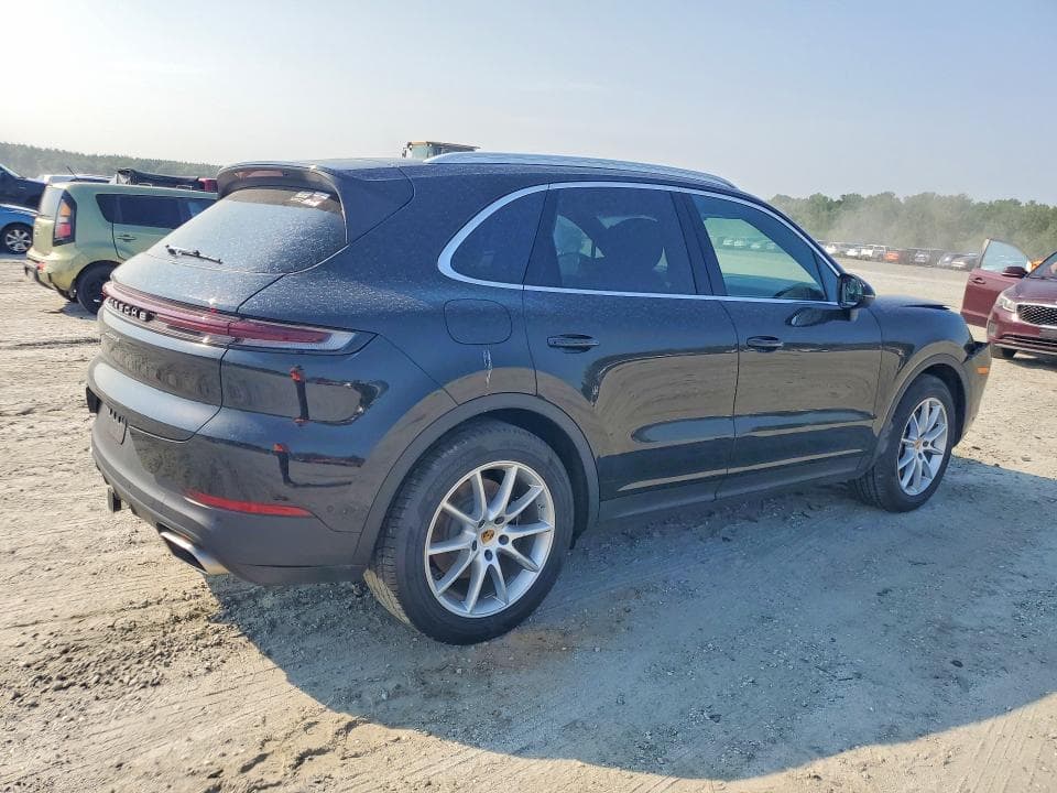 2025 PORSCHE CAYENNE BASE 3