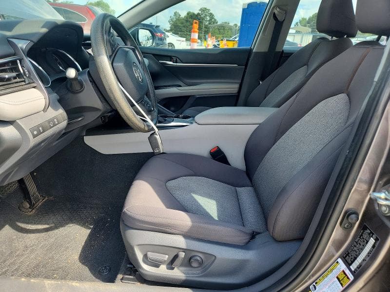 2020 TOYOTA CAMRY LE 7