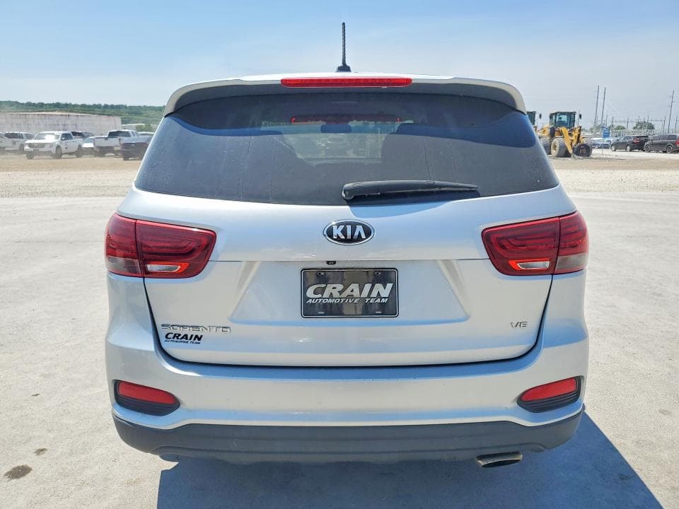 2019 KIA SORENTO LX V6 6