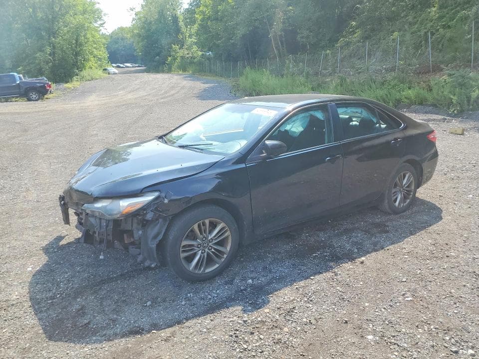 2017 TOYOTA CAMRY SE - 1