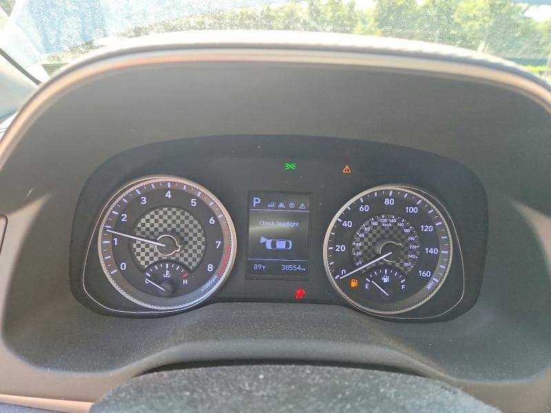 2020 HYUNDAI ELANTRA SEL 9