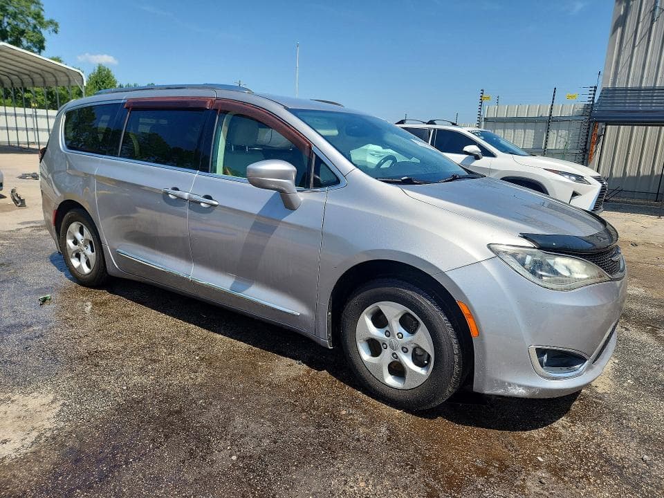 2017 CHRYSLER PACIFICA TOURING L PLUS 4