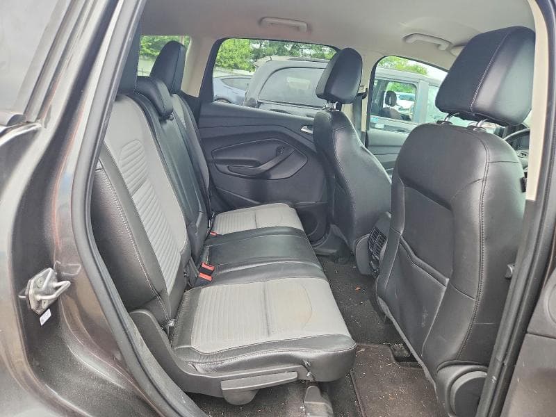 2017 FORD ESCAPE SE 11