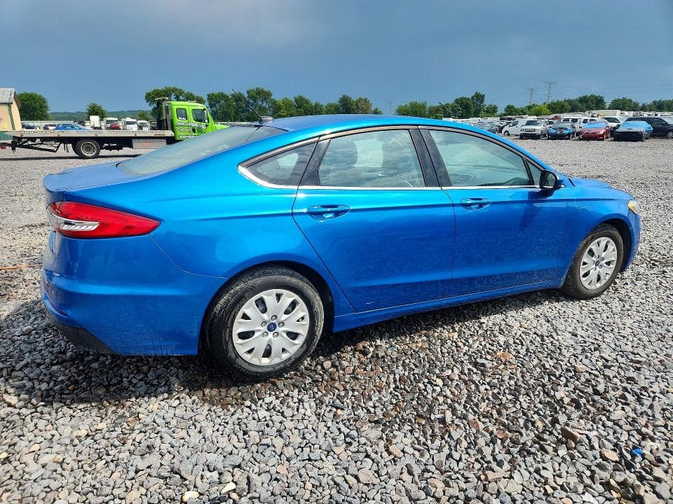 2019 FORD FUSION S 3