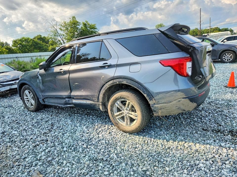 2023 FORD EXPLORER XLT 2