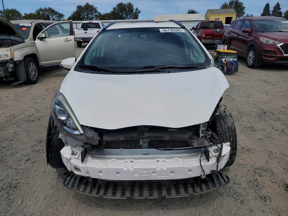 2018 TOYOTA PRIUS C TWO 5