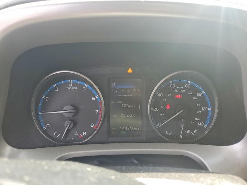 2018 TOYOTA RAV4 LE 9
