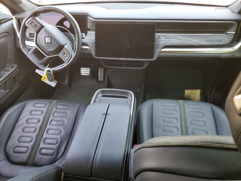 2022 RIVIAN R1T ADVENTURE 8