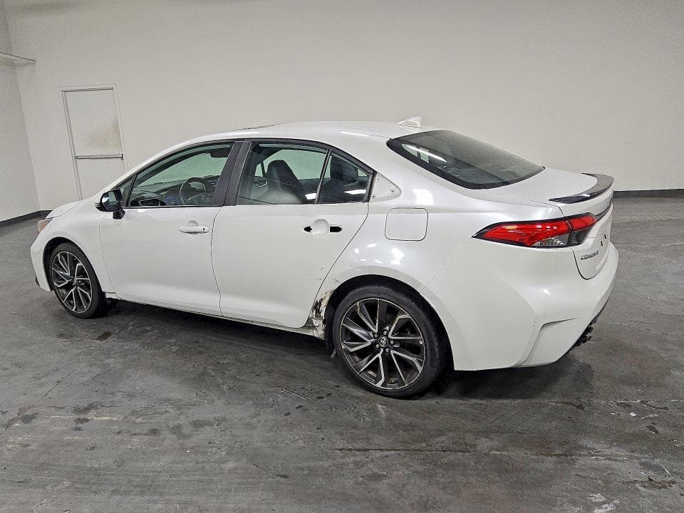 2022 TOYOTA COROLLA XSE 2