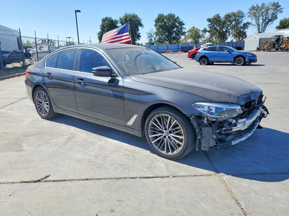 2020 BMW 530E 4