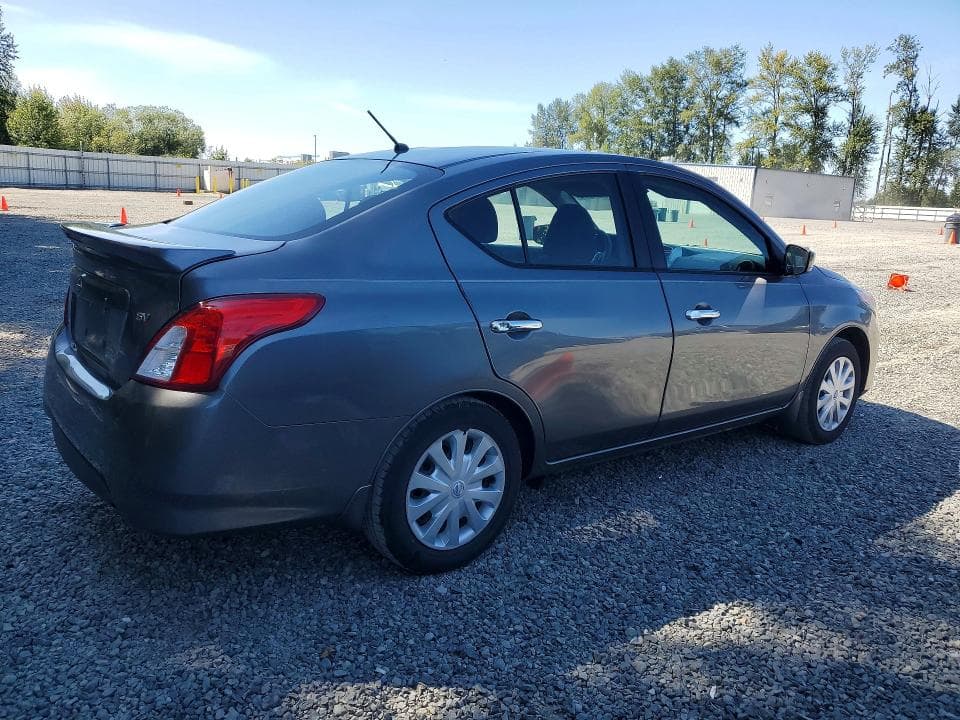 2017 NISSAN VERSA 1.6 SV 3