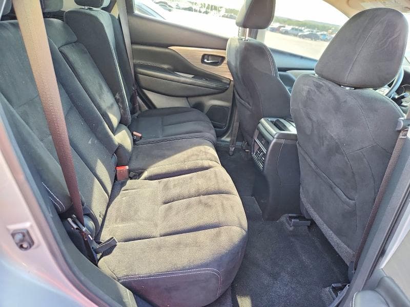 2018 NISSAN MURANO S 11