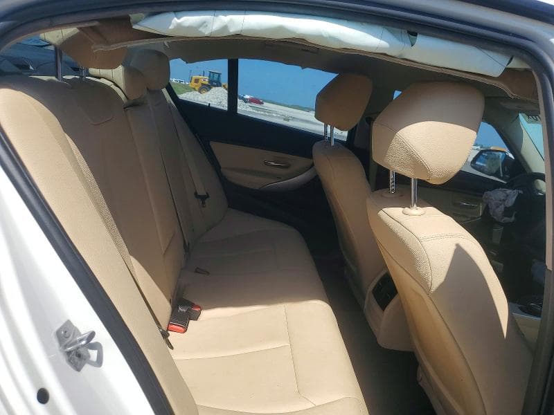 2018 BMW 320 I 10