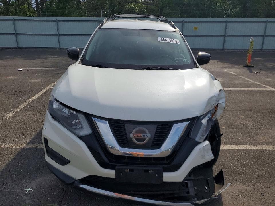 2017 NISSAN ROGUE SV 5