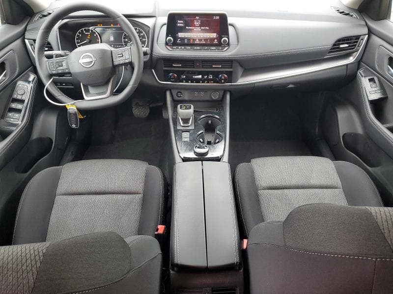 2026 NISSAN ROGUE SV 8