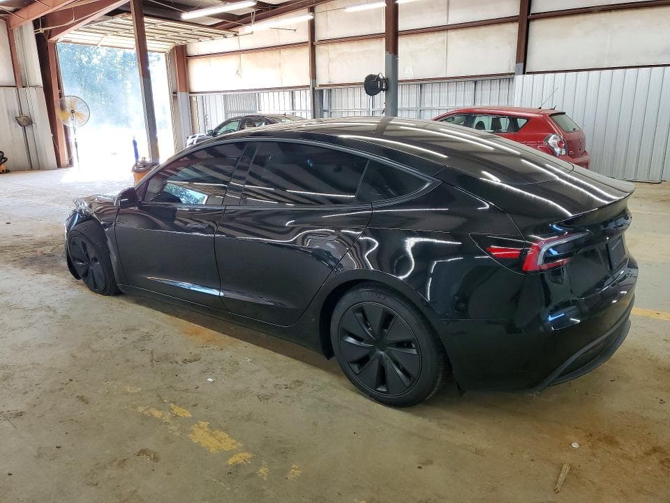 2026 TESLA MODEL 3 2