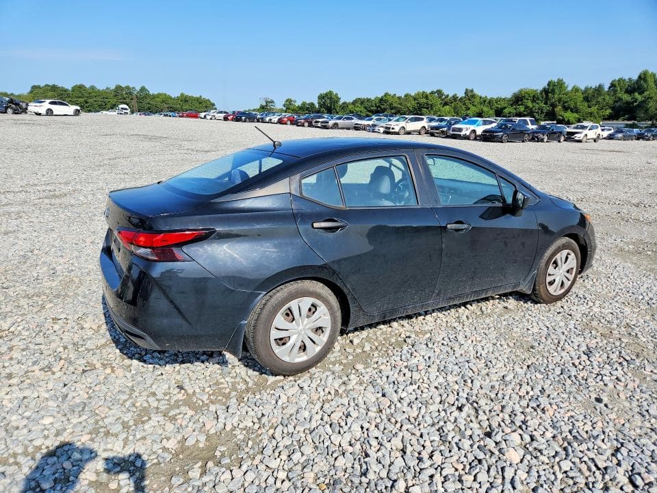 2020 NISSAN VERSA S 3