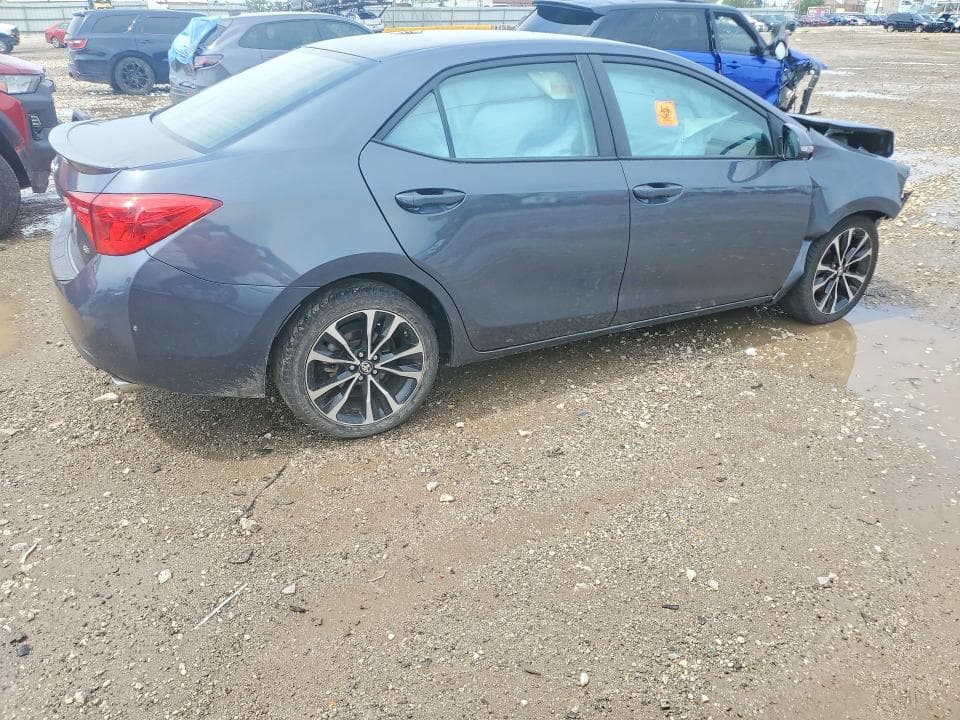 2019 TOYOTA COROLLA SE 3