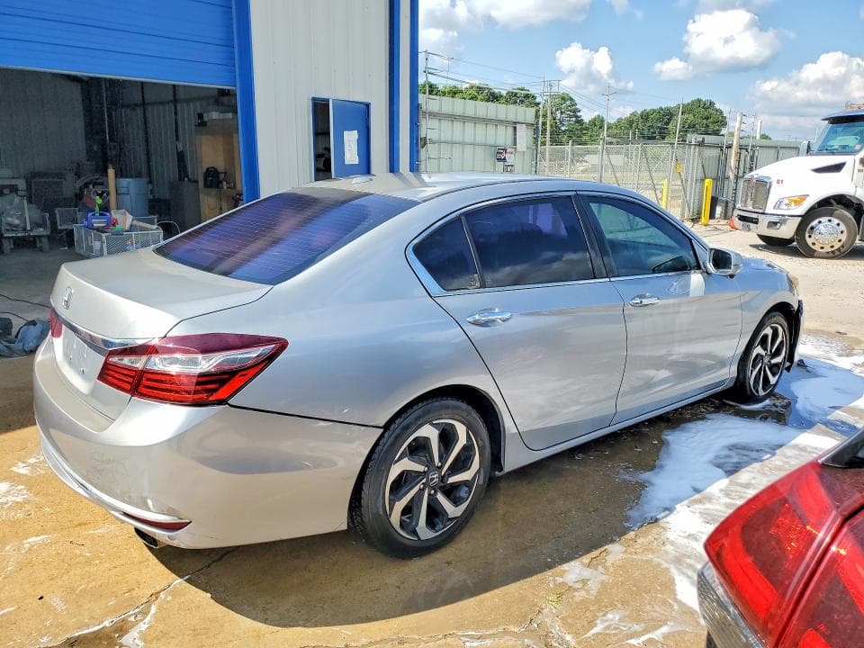 2017 HONDA ACCORD EX 3