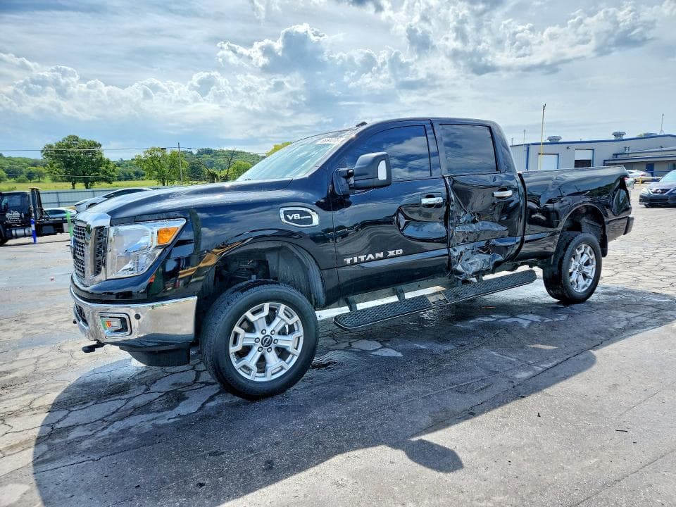 2017 NISSAN TITAN XD SV