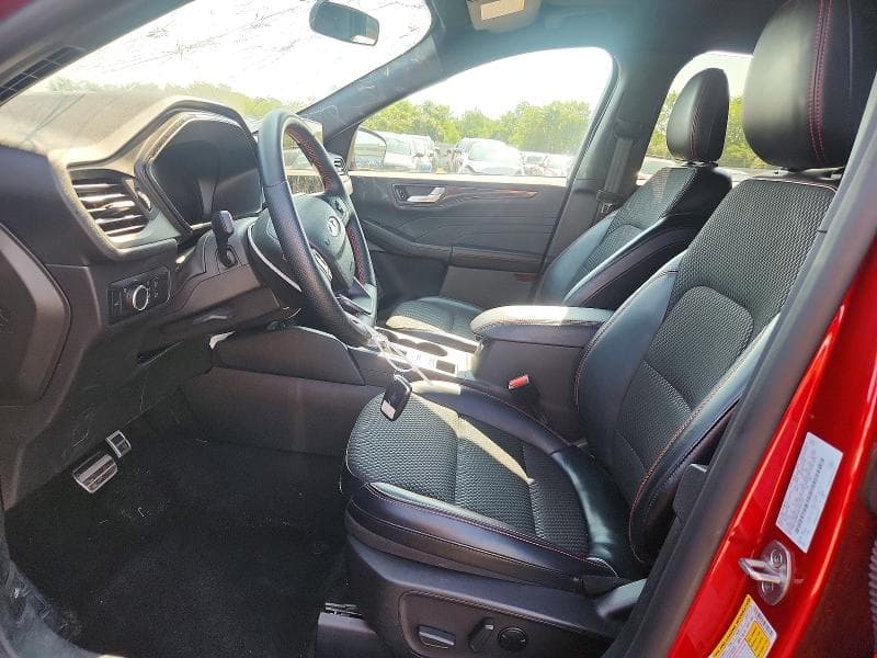 2024 FORD ESCAPE ST LINE 7