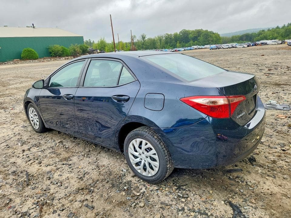 2017 TOYOTA COROLLA LE 2