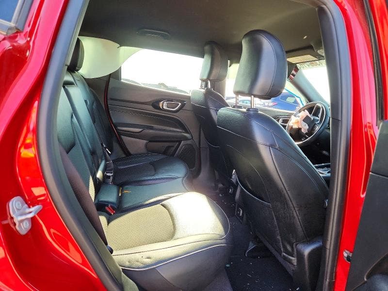 2025 JEEP COMPASS LATITUDE 11