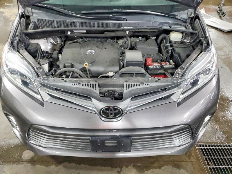 2020 TOYOTA SIENNA LIMITED PREMIUM 7-PASSENGER 12