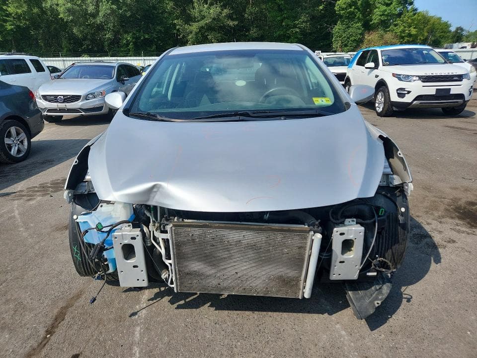 2017 HYUNDAI ELANTRA GT BASE 5