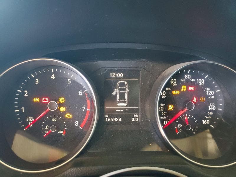 2018 VOLKSWAGEN PASSAT SE 9