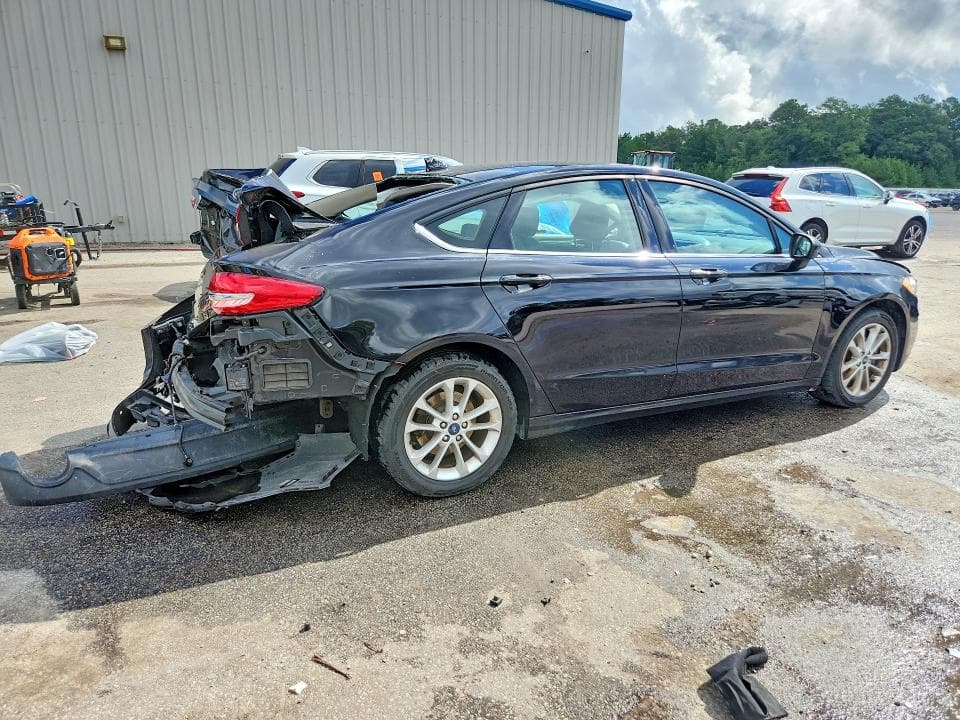 2020 FORD FUSION SE 3