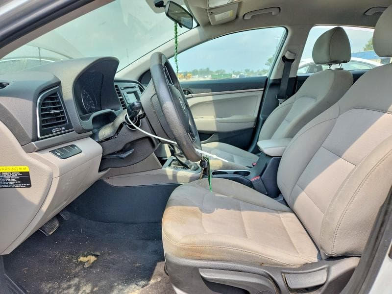 2017 HYUNDAI ELANTRA SE 7