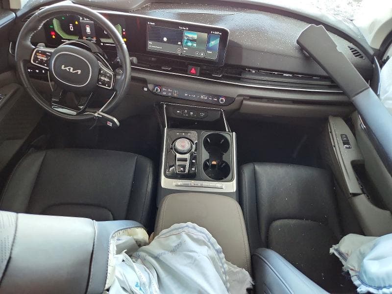 2026 KIA CARNIVAL EX 8