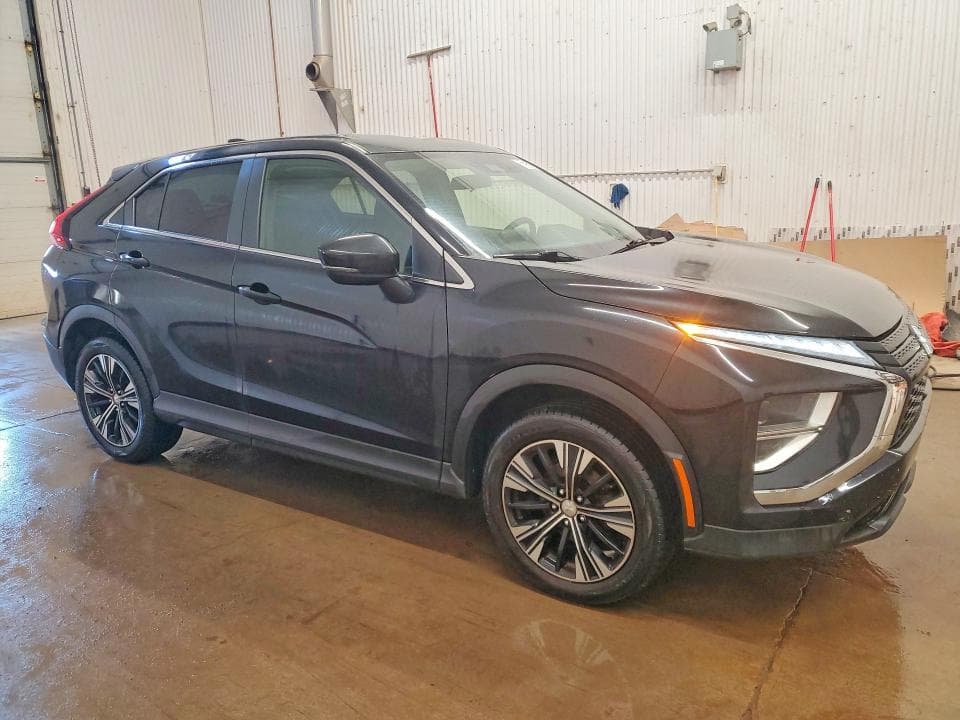 2022 MITSUBISHI ECLIPSE CROSS ES 4