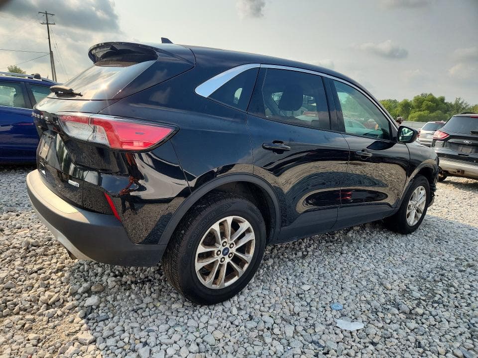 2020 FORD ESCAPE SE 3