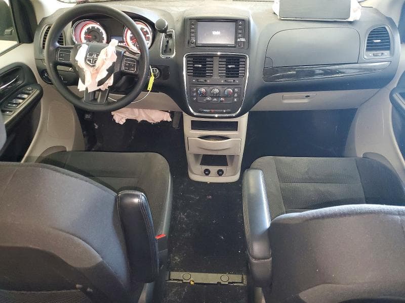 2018 DODGE GRAND CARAVAN SE 8