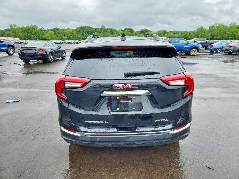 2023 GMC TERRAIN AT4 6