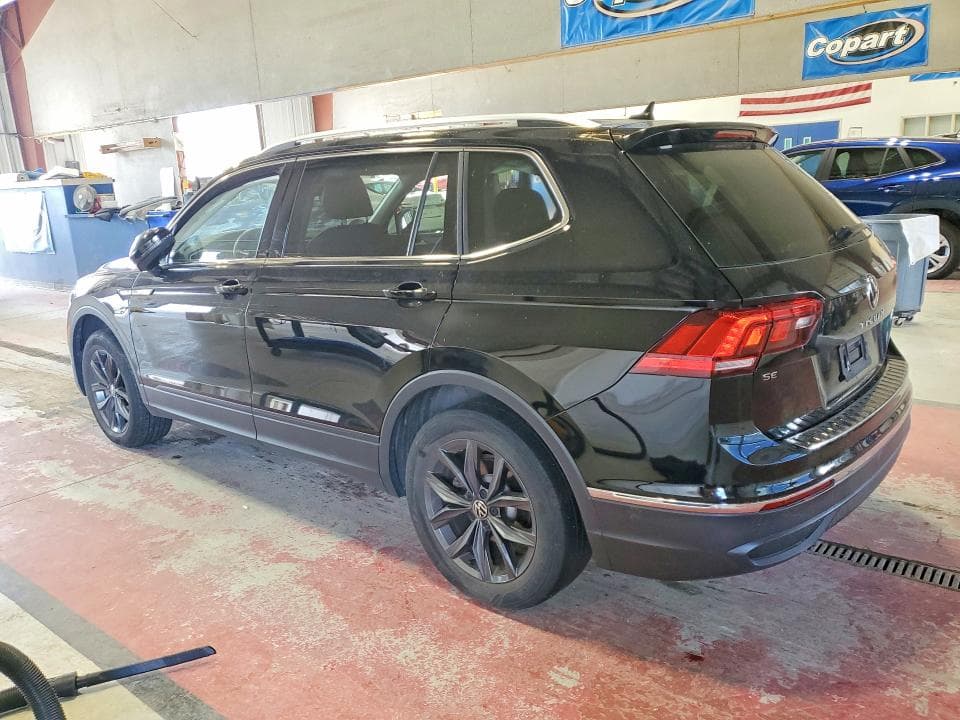 2023 VOLKSWAGEN TIGUAN SE 2