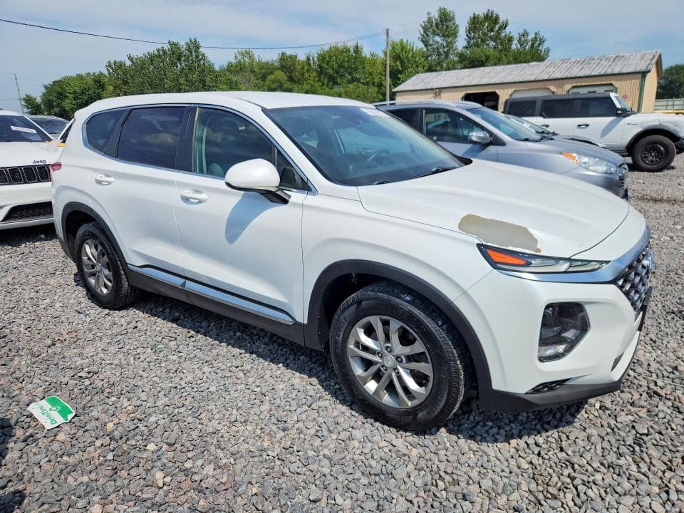 2019 HYUNDAI SANTA FE SE 4