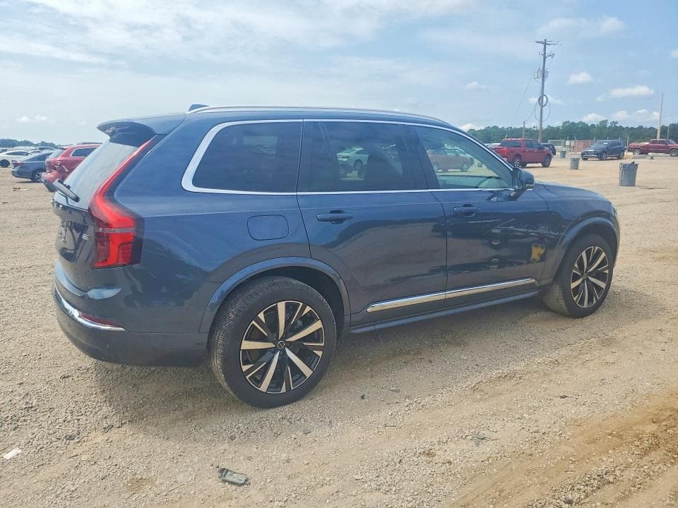 2025 VOLVO XC90 CORE 3