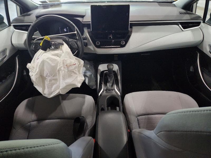 2025 TOYOTA COROLLA SE 8
